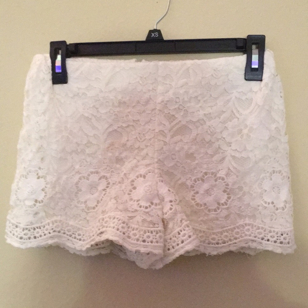 lace shorts